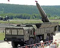 Iran says Russia to supply new air defence system