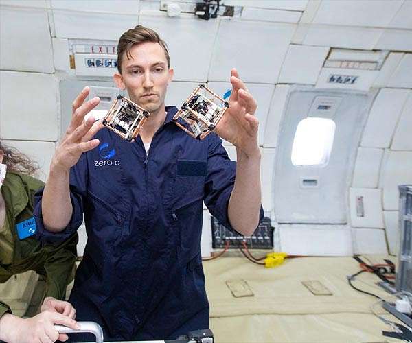 Robotic cubes shapeshift in outer space