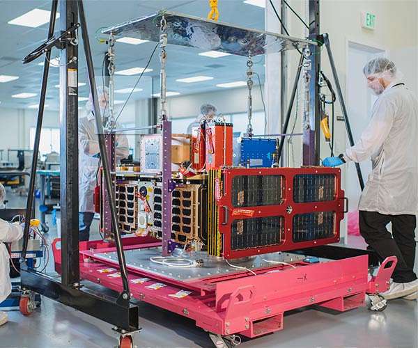Momentus awarded DARPA contract for in-space construction technologies