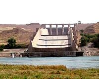 US jets strike jihadists around Iraqi dam