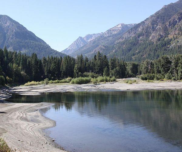 Toxic fluorocarbons - Not just in ski waxes