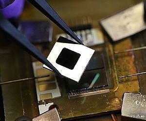Solar-power device would use heat to enhance efficiency