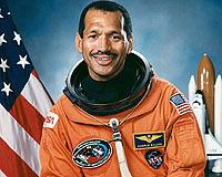 Obama picks first African American to lead NASA