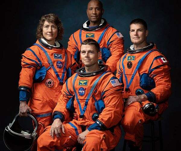 First woman, Black astronaut, Canadian to make 2024 flight around Moon