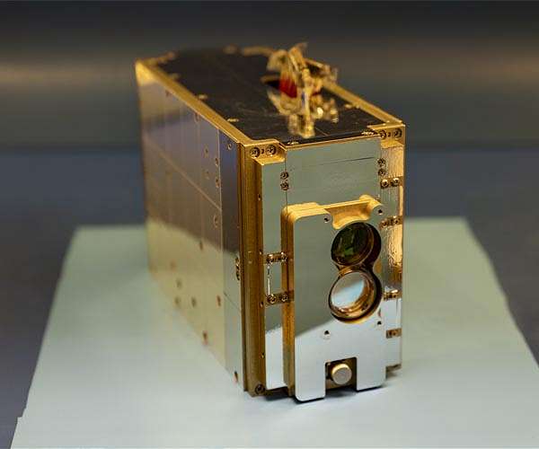 Communications system achieves fastest laser link from space yet