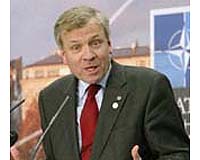 NATO secretary supports US missile shield