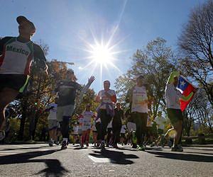 Thousands run in New York race of disappointment
