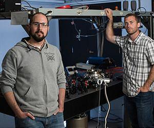 Researchers Optically Levitate a Glowing, Nanoscale Diamond