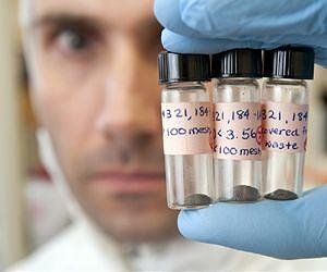 Titanium paternity test fingers Earth as moon's sole parent
