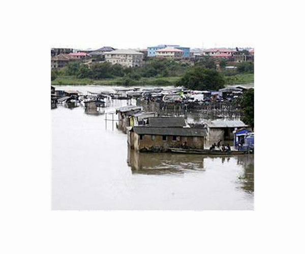 Nigeria floods toll has passed 600: government