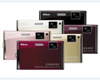 Japan camera makers battle smartphone onslaught