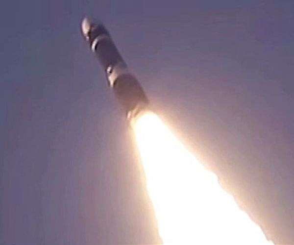 N. Korea flexes nuclear-capable rocket launcher ahead of key congress