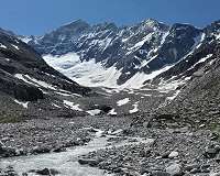 Italy resort lifts alert on melting glacier threat
