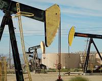 Rig count hangover bruises crude oil prices