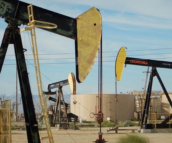 California's oil capital hopes for a renaissance under Trump