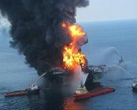 Mexican rig fire leaves three dead