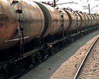 Crude oil train derails in North Dakota