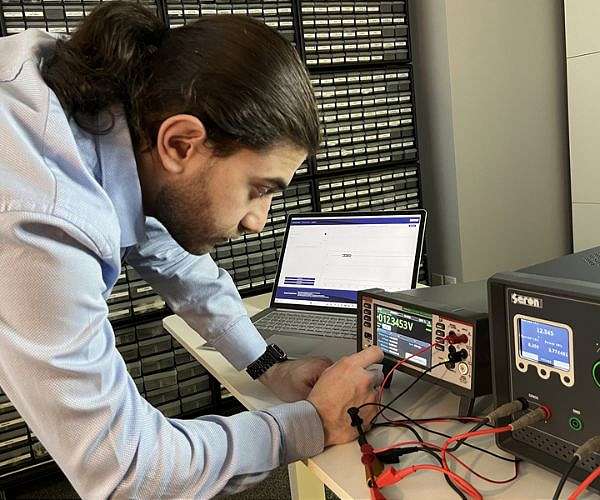 Innovative Seron Electronics Paves the Way for Accessible Scientific Research