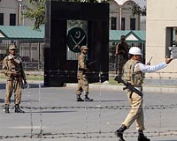 Commandos storm Pakistan army HQ, freeing 39 hostages