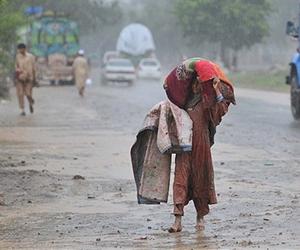 Pakistan in fresh warning as floods hit 3.2 million