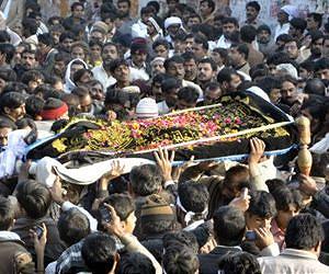 18 die at Pakistani religious procession