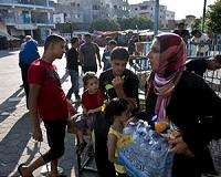 Gazans dig deep after ceasefire as water shortage bites