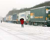 Wintery weather wrecks Christmas travel plans