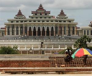 Myanmar chief ensures loyalty with landmark army reshuffle