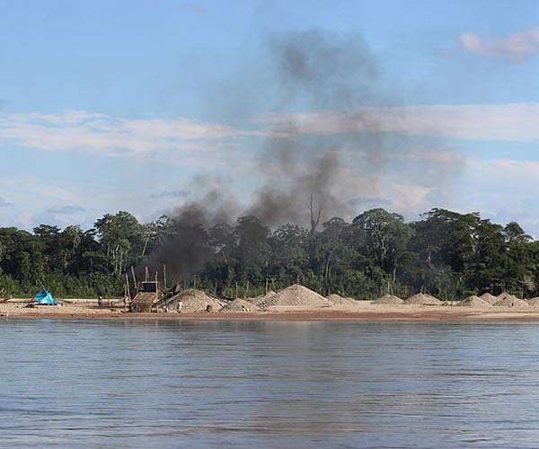 Peru villagers accuse government of ignoring harm from mining
