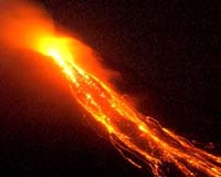 Thousands flee as Philippine volcano spews lava