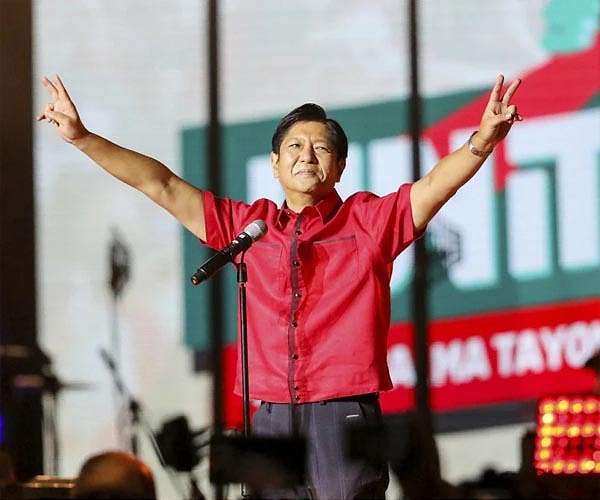 Marcos Jr eyes landslide as Philippines votes for new president