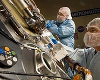 Migrating Microbes