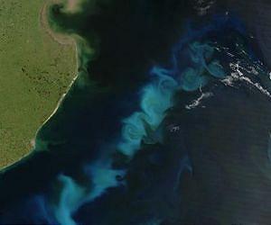Scientists discover new variability in iron supply to the oceans with climate implications