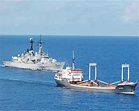 Japan to send warship off Somalia: report