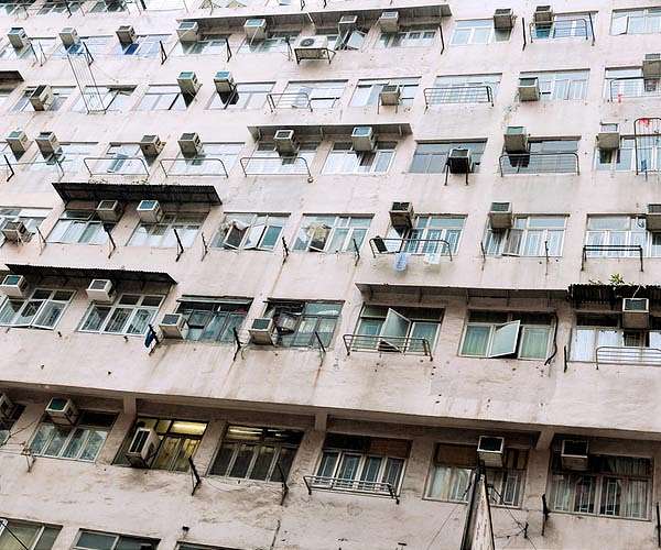 Parisians hot under the collar over A/C in apartments