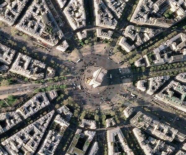 Earth from Space: Arc de Triomphe