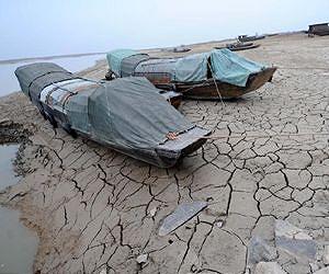 Drought shrinks China's largest freshwater lake