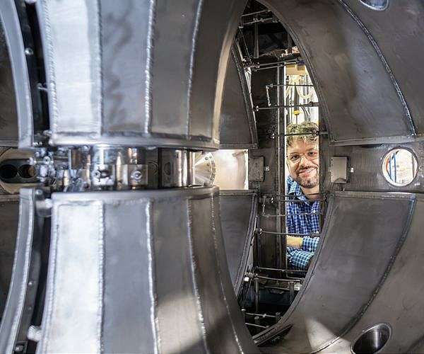 New model enhances accuracy in fusion barrier predictions for nuclear research