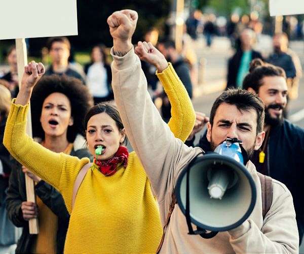 Protests across globe mark one week of Iran war