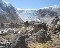 Peru glaciers shrink 40% in 44 years: government