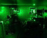 Scientists 'squeeze' light one particle at a time