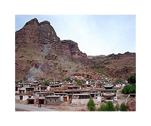 Army surrounds China monastery after monk's death