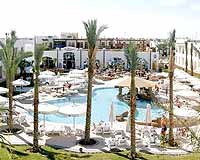 Italian businessman counter bids for Club Med