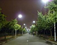 Using LED lighting to reduce streetlight glare