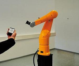 Controlling robotic arms is child's play