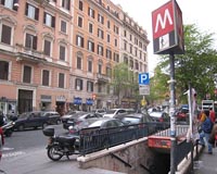 Police raids as tensions mount in Italy's Chinatown
