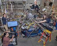 Unlocking the secrets of metal-insulator transitions