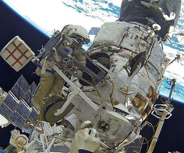 Russia to stop using ISS by 2028, create own National Space Station