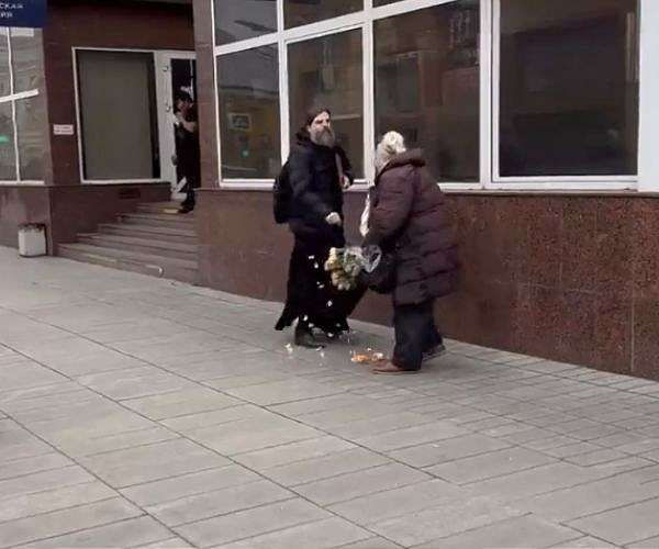 Flying Russian priests pray for floods to end