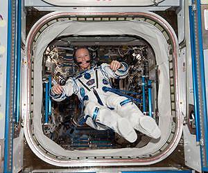 Crew Completes Preparations for Soyuz Move